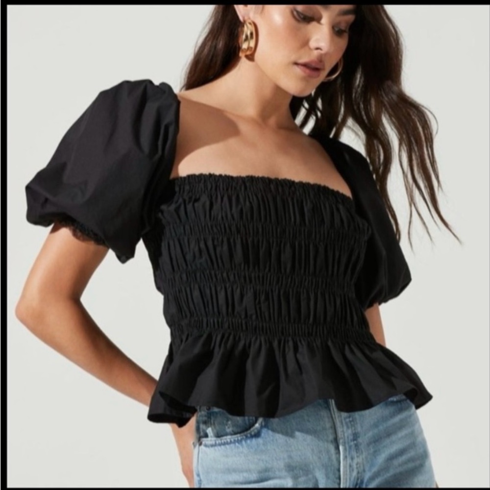 ASTR The Label Savina Puff Bubble Sleeve Square Neck Smocked Peplum Top S